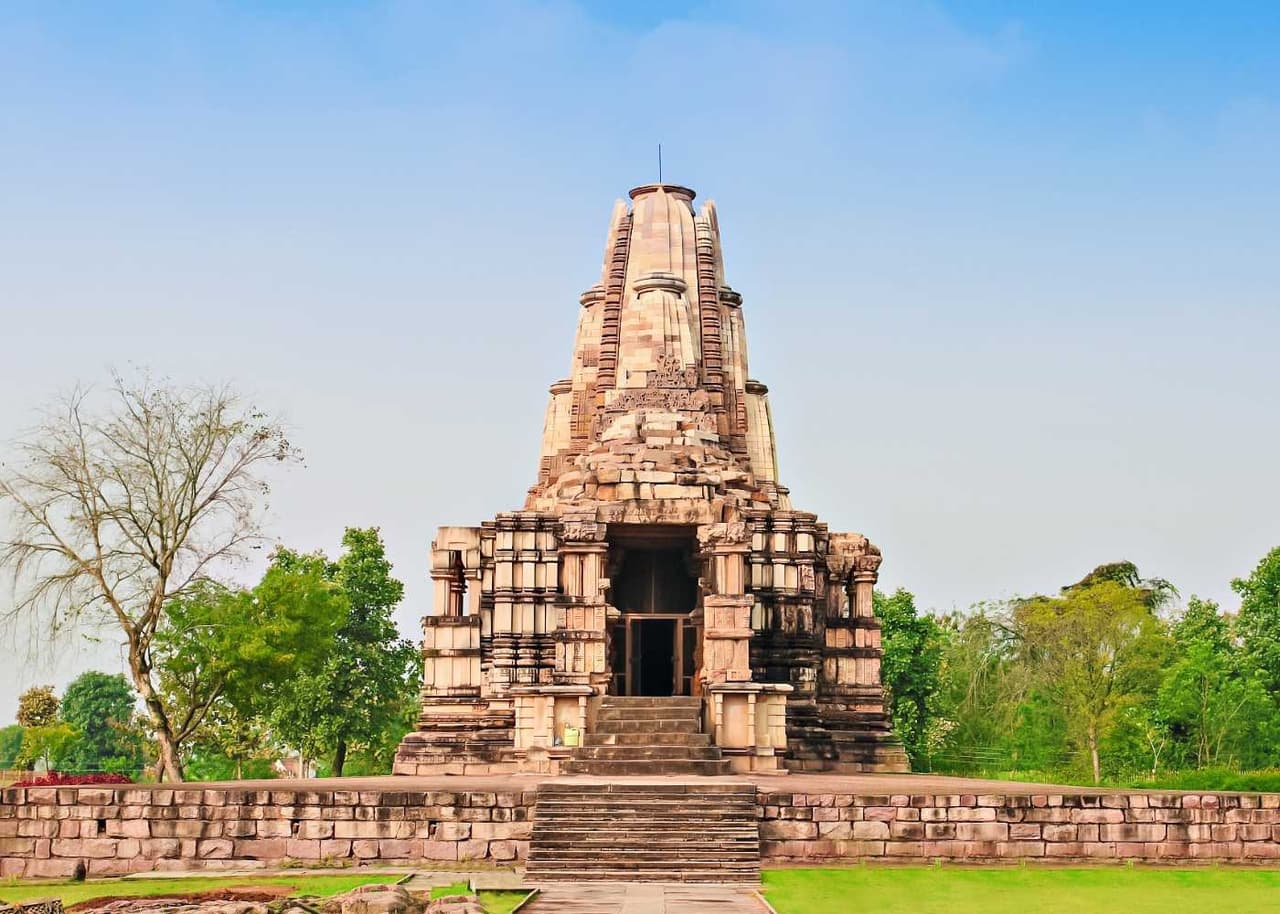 Madhya Pradesh neighboring state