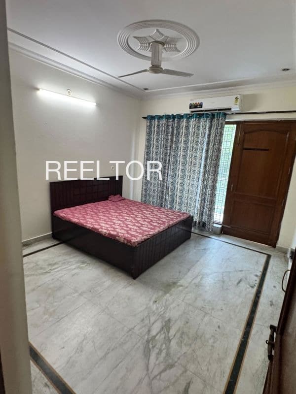 Image of Wide Balcony 2 BHK Builder Floor in Ashok Vihar Phase 4 Block MA,  Delhi