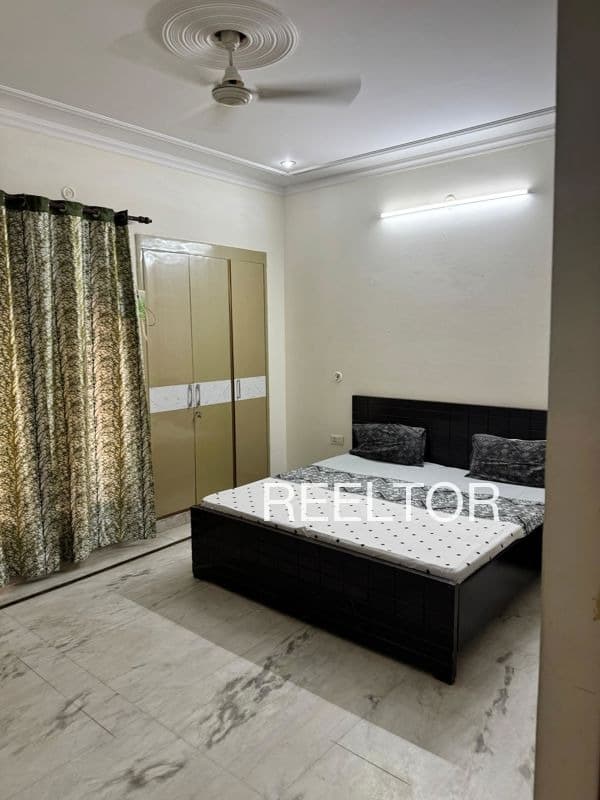 Buy 4 Bhk In Tower H Kirti Nagar