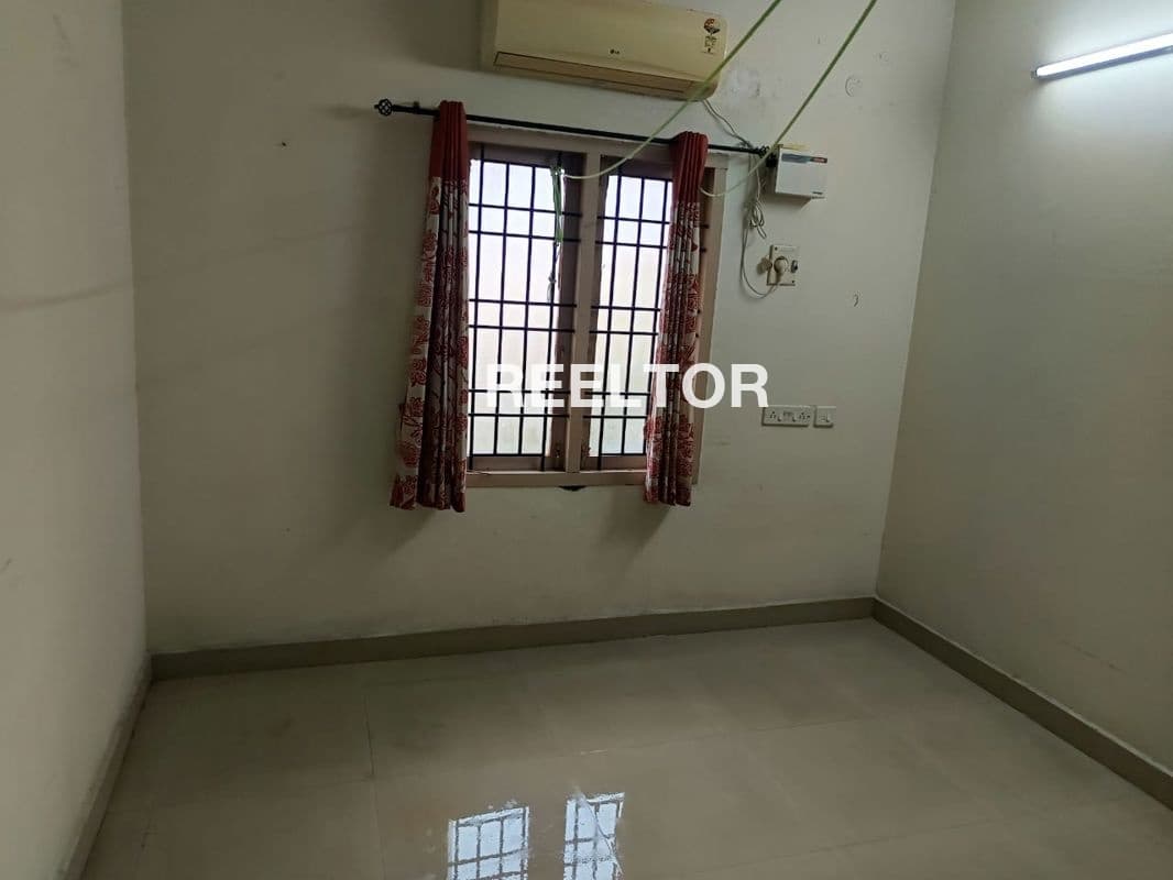 Flat For Rent In New Friends Colony Defence Colony
