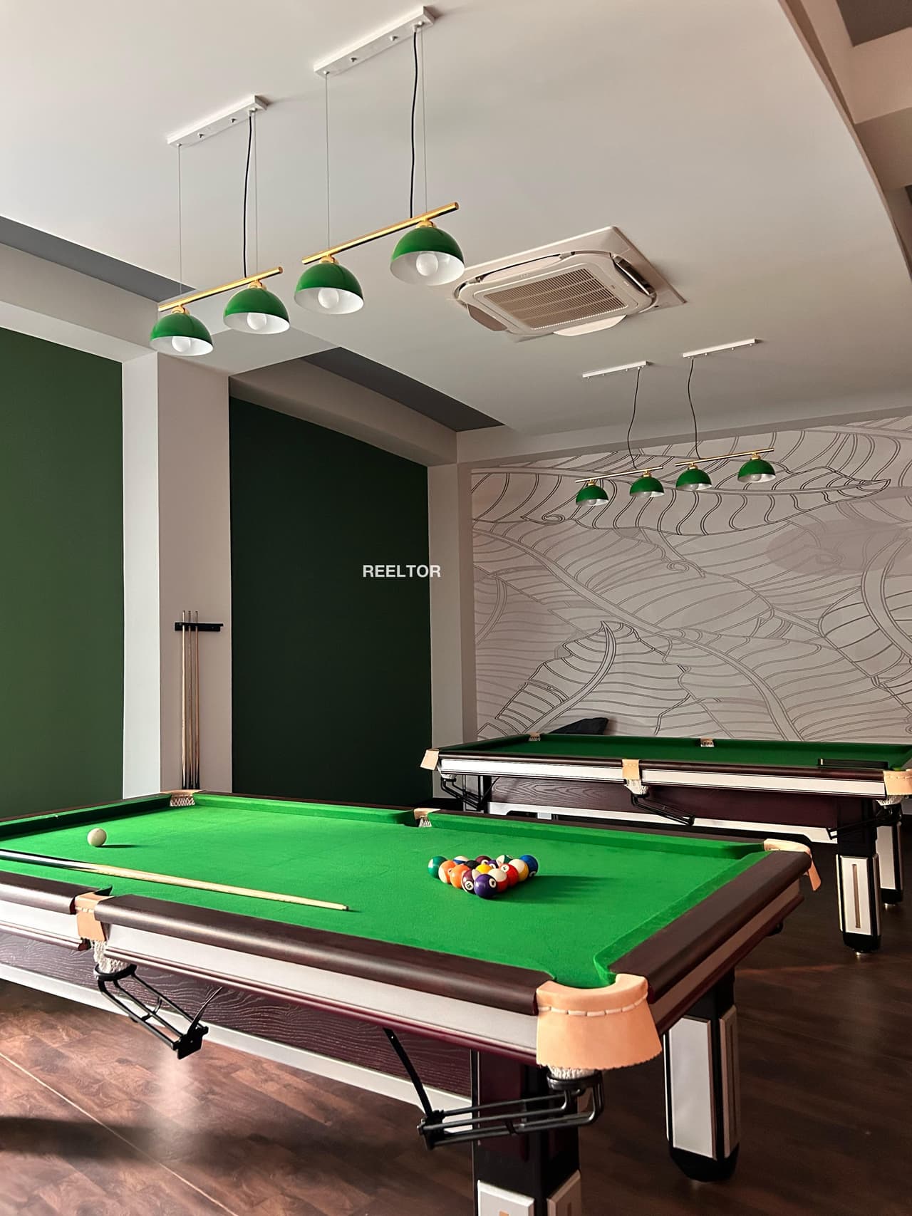 Flat For Rent In Azad Market Huzur