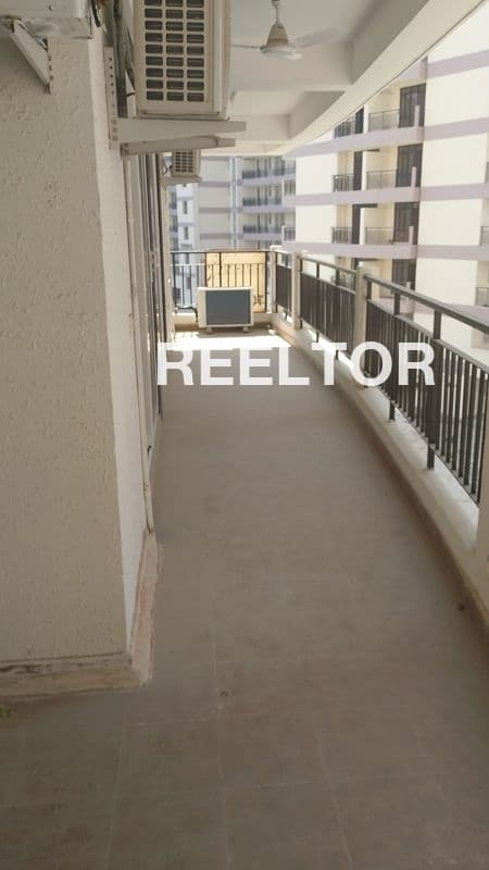 Image of Spring Field Colony, Faridabad — 1 BHK Flat for Rent