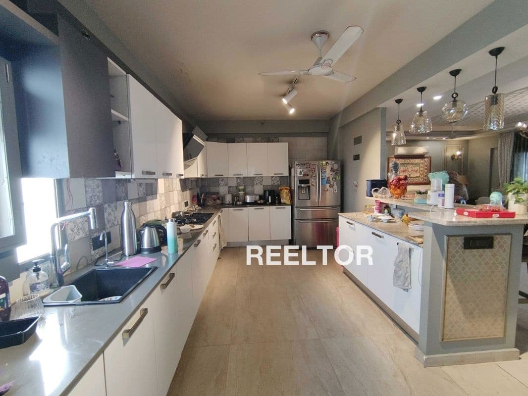 Flat For Sale In Tauru Baroh