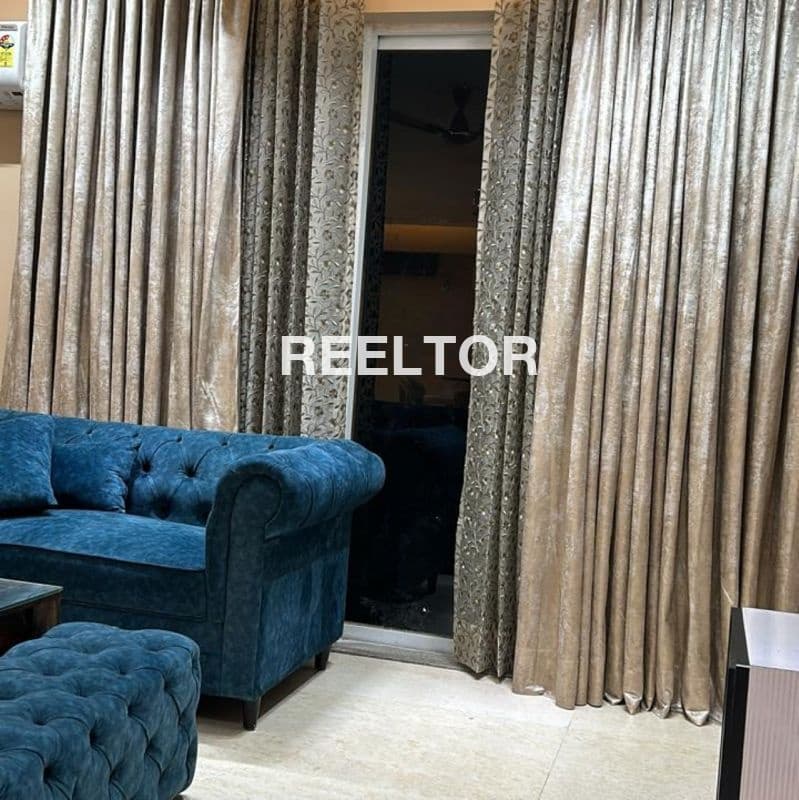 Flat For Sale In Hiyund Padhar