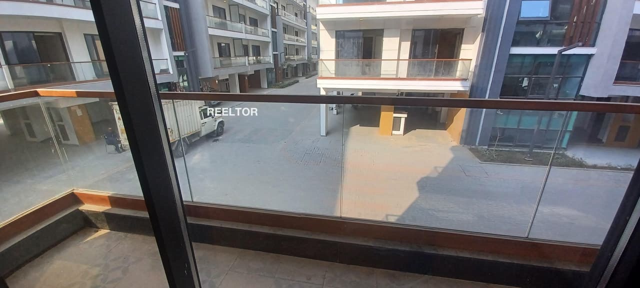 Image of 2 BHK Flat on 1st Floor in Amolapatti