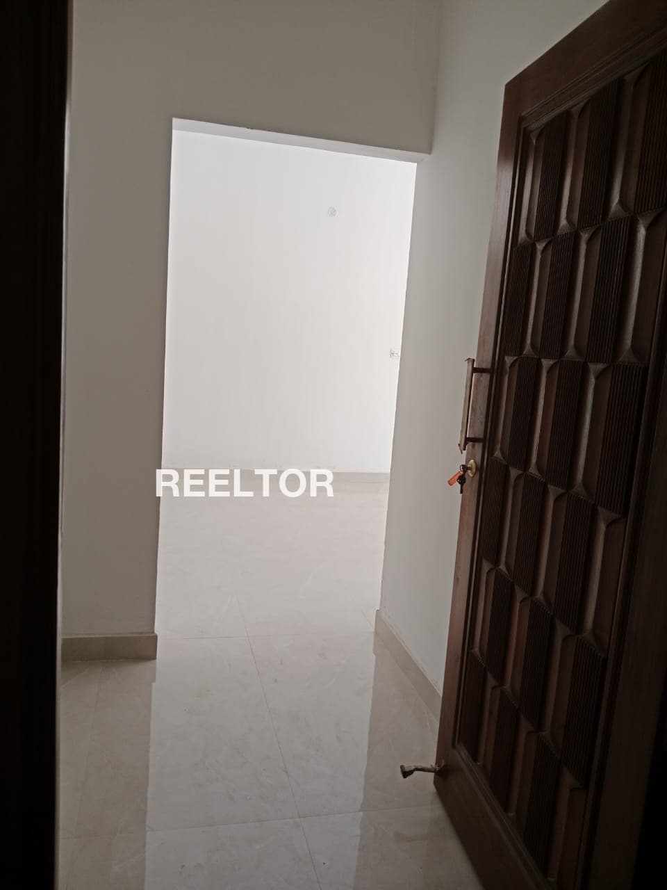 Flat For Sale In Sendor Rohru