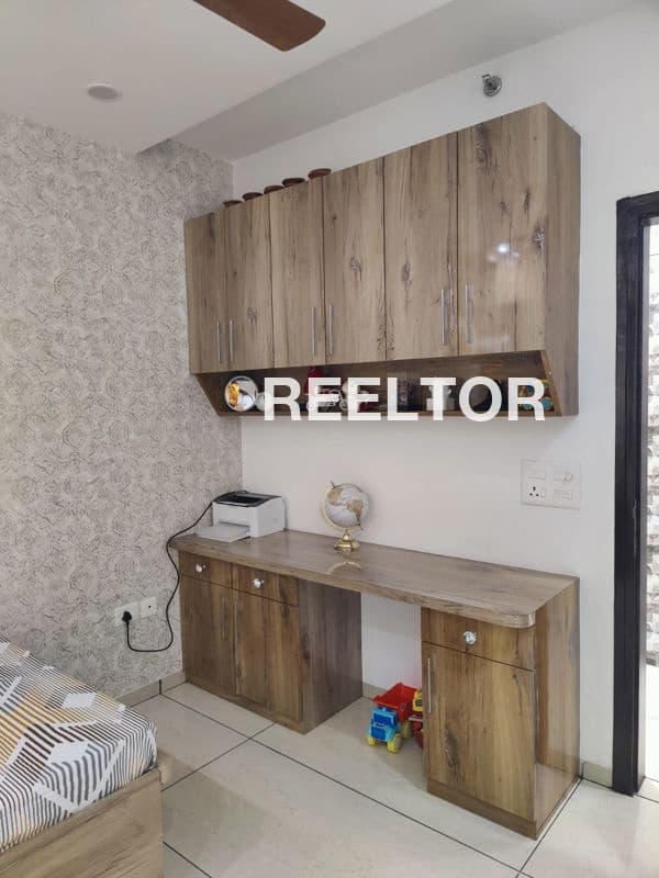 Image of 1 BHK Flat near Schools & Hospitals in Rohini Sector 15