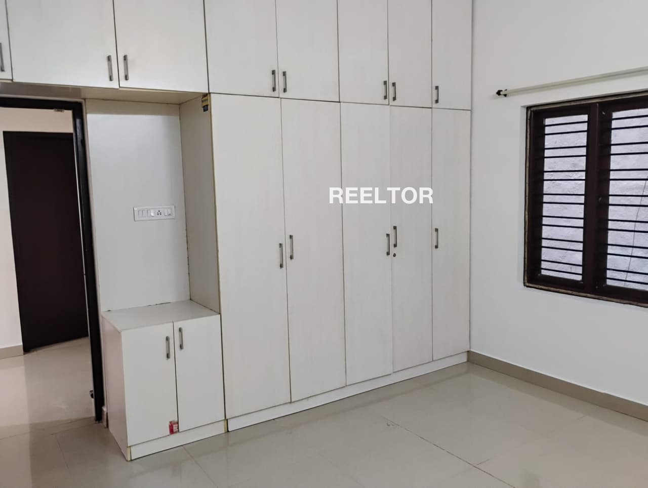 4 Bhk House For Rent In Grand Vihar Apartments Palakkad