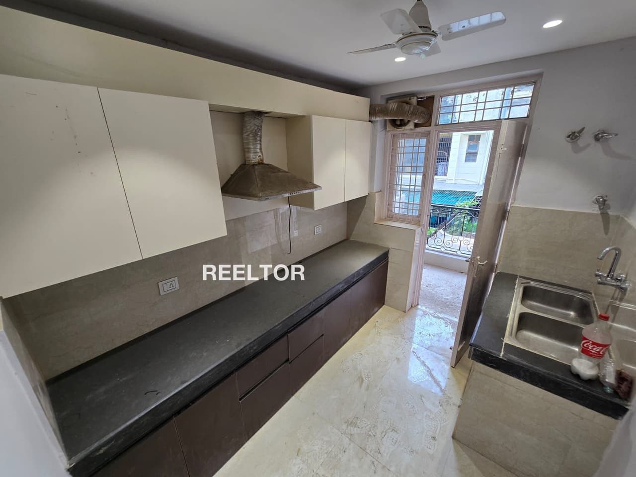 Flat For Sale In Targaon Theog