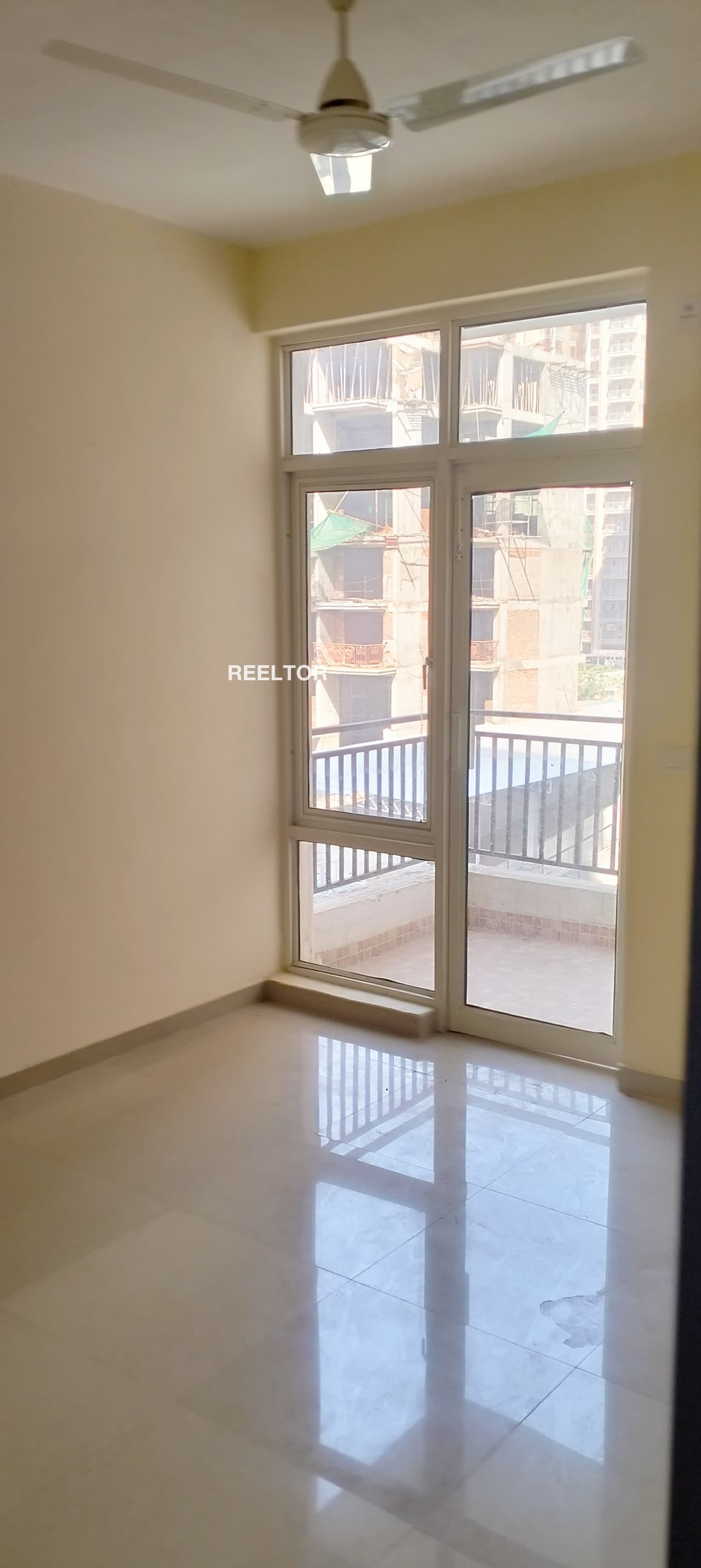 Flat For Sale In Koratola Barharwa