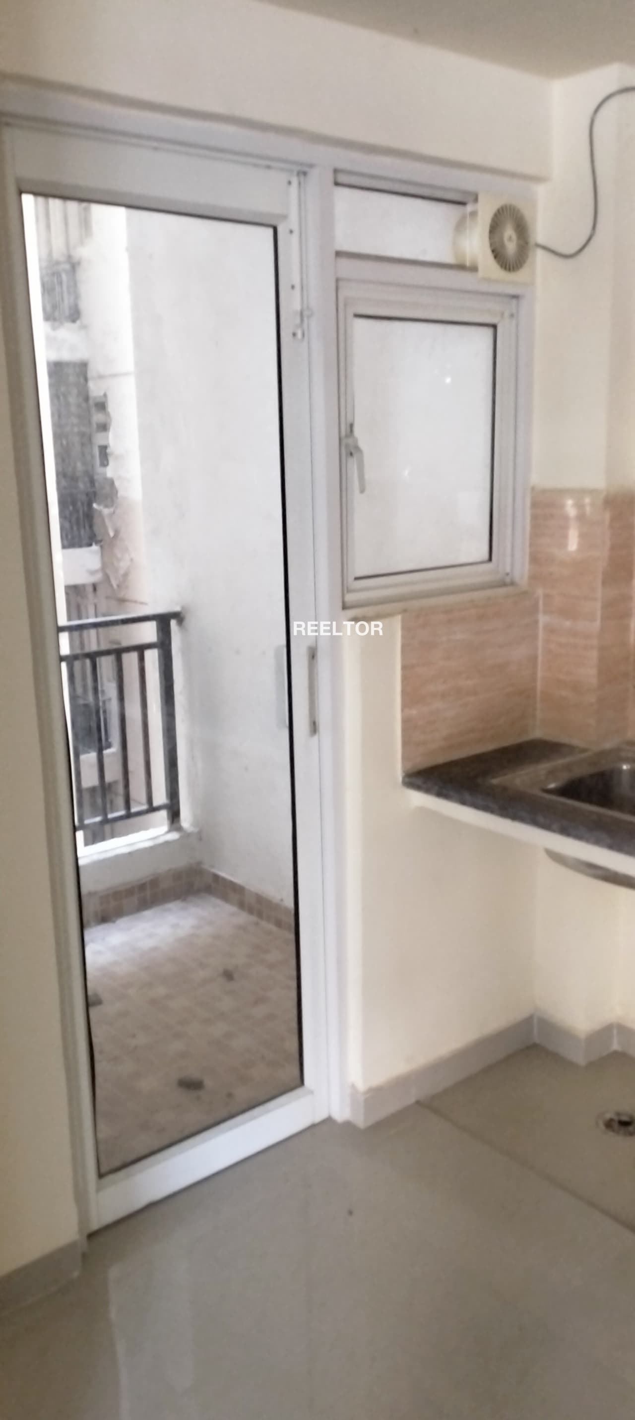 Flat For Rent In Ranjit Avenue Ph Ludhiana