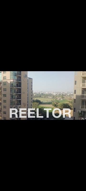 Flat For Rent In Pakba Koloriang