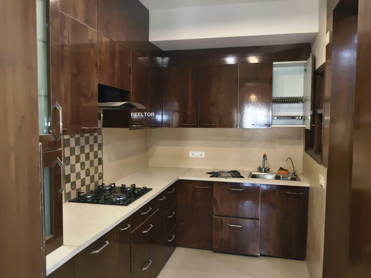 Flat For Sale In Torali Khanapurau