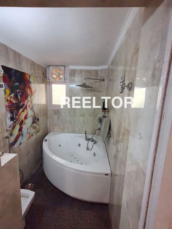 Image of Move-In-Ready 2 BHK Flat in Piplani Sector B