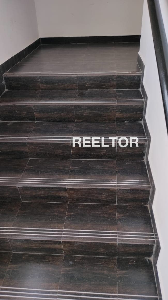 Flat For Rent In Hinoti Patana Gunnor