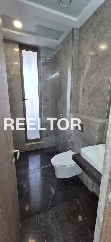 Flat For Sale In Monekpura Porsa