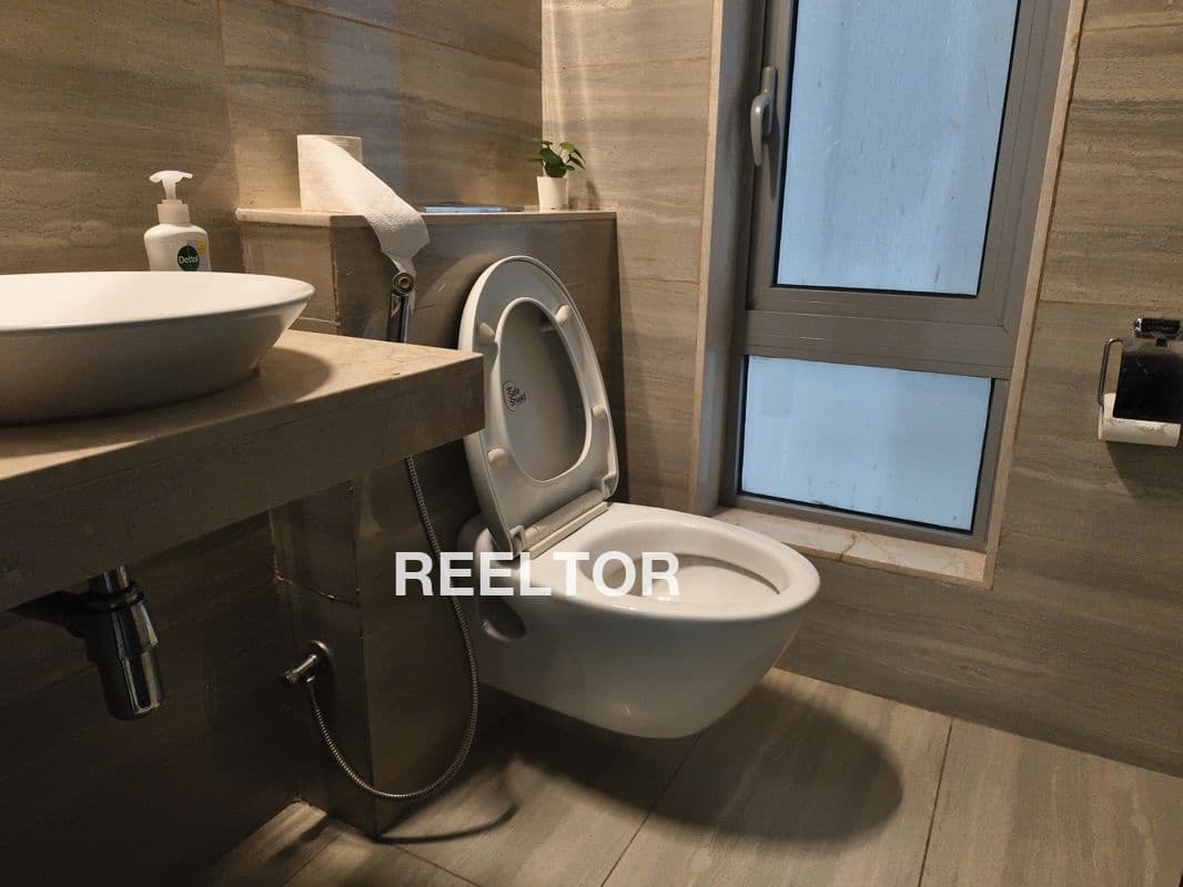 Flat For Rent In Kamhali Kandaghat