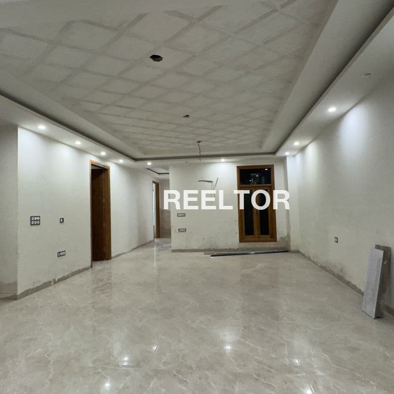 Image of Well-Connected 2 BHK Flat in Vivekanand Marg