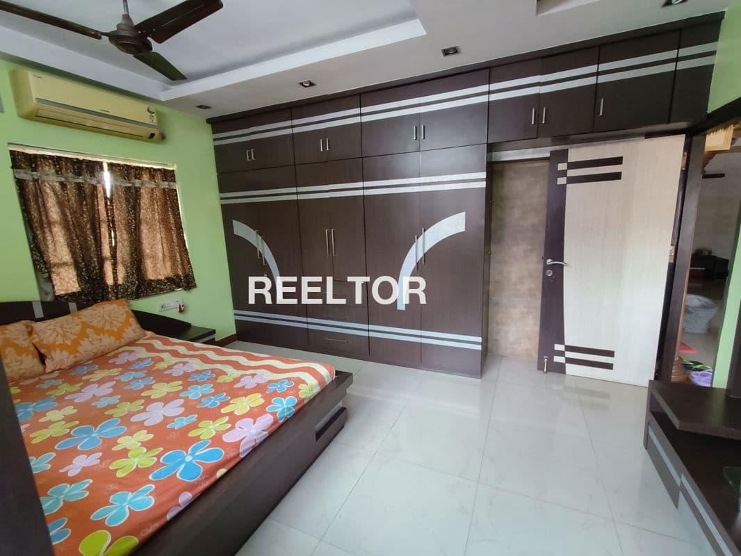 Image of Park-Facing 2 BHK Flat for Sale in Kolar Road Block 2