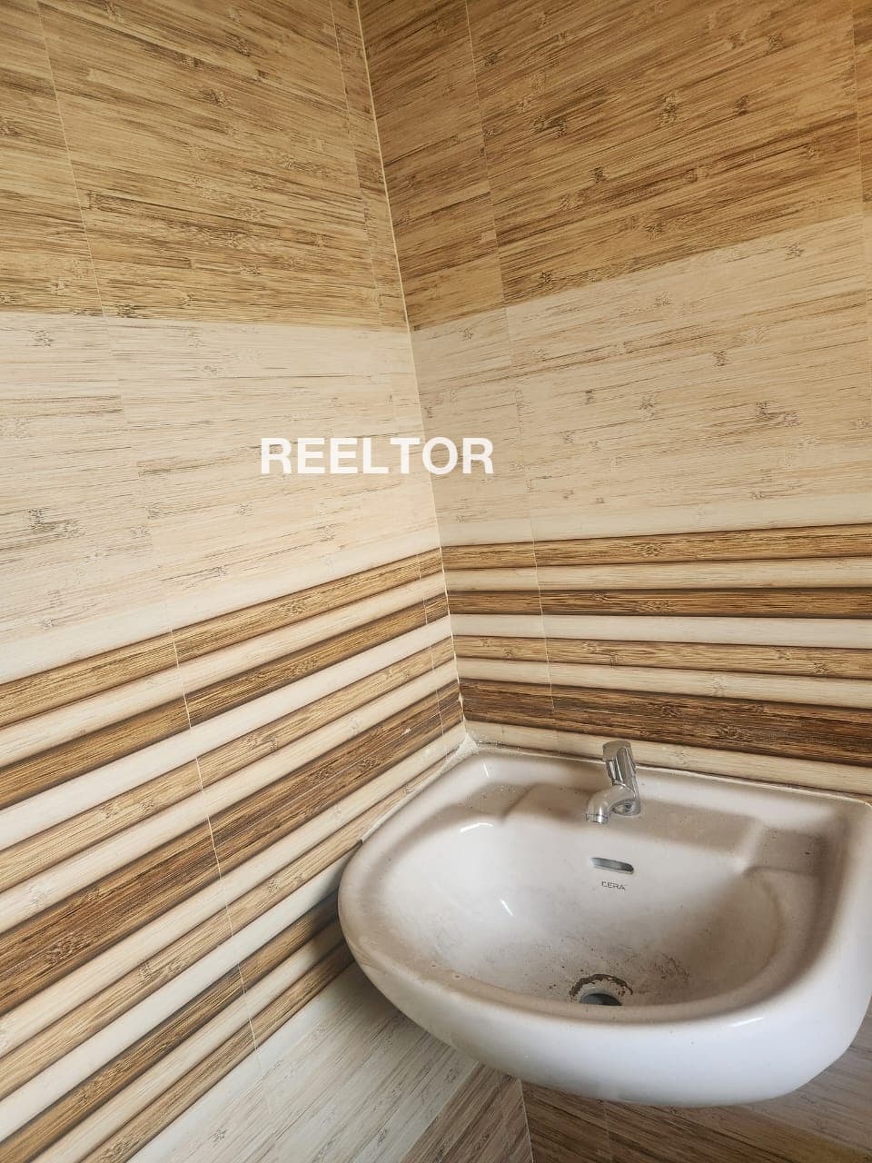 Flat For Sale In Targaon Theog