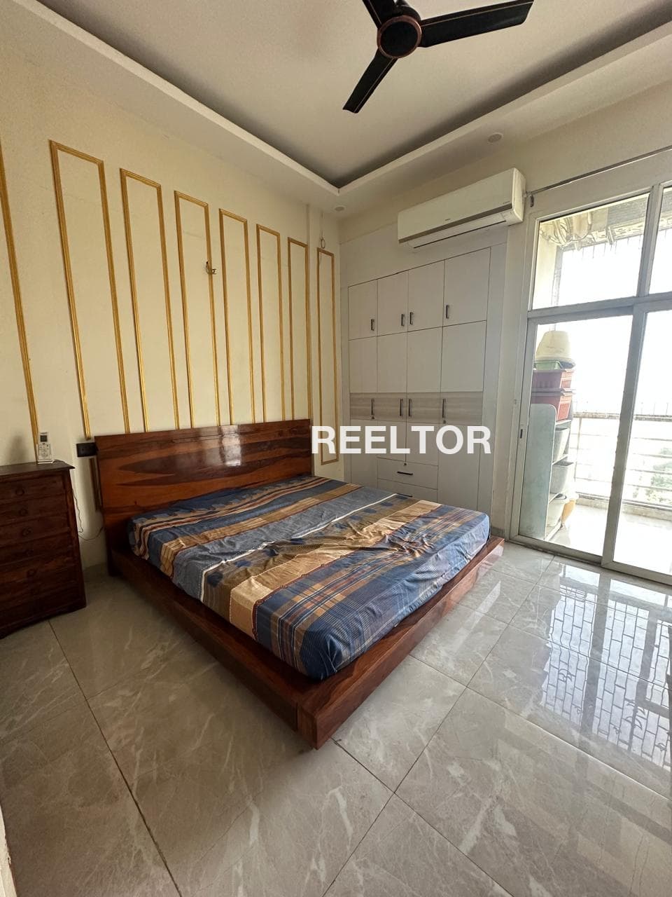 Flat For Rent In Garbhagudi Harapanahalliu