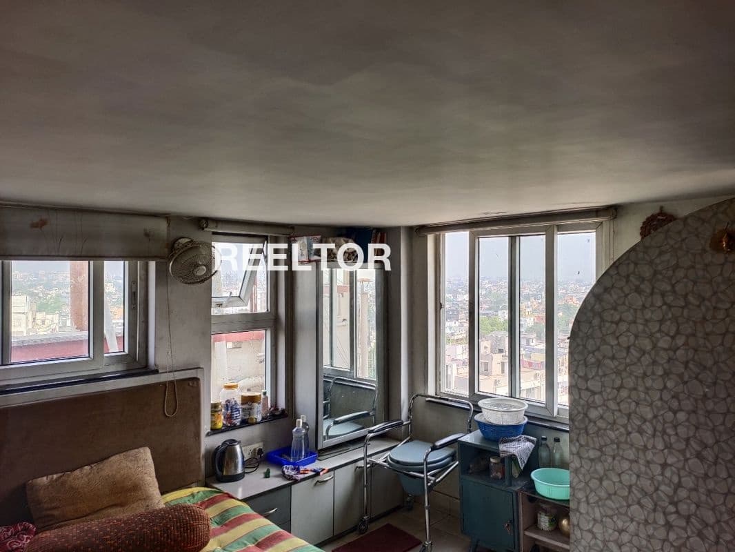 Image of Spacious 5th Floor 2 BHK in Thanna, Mandi