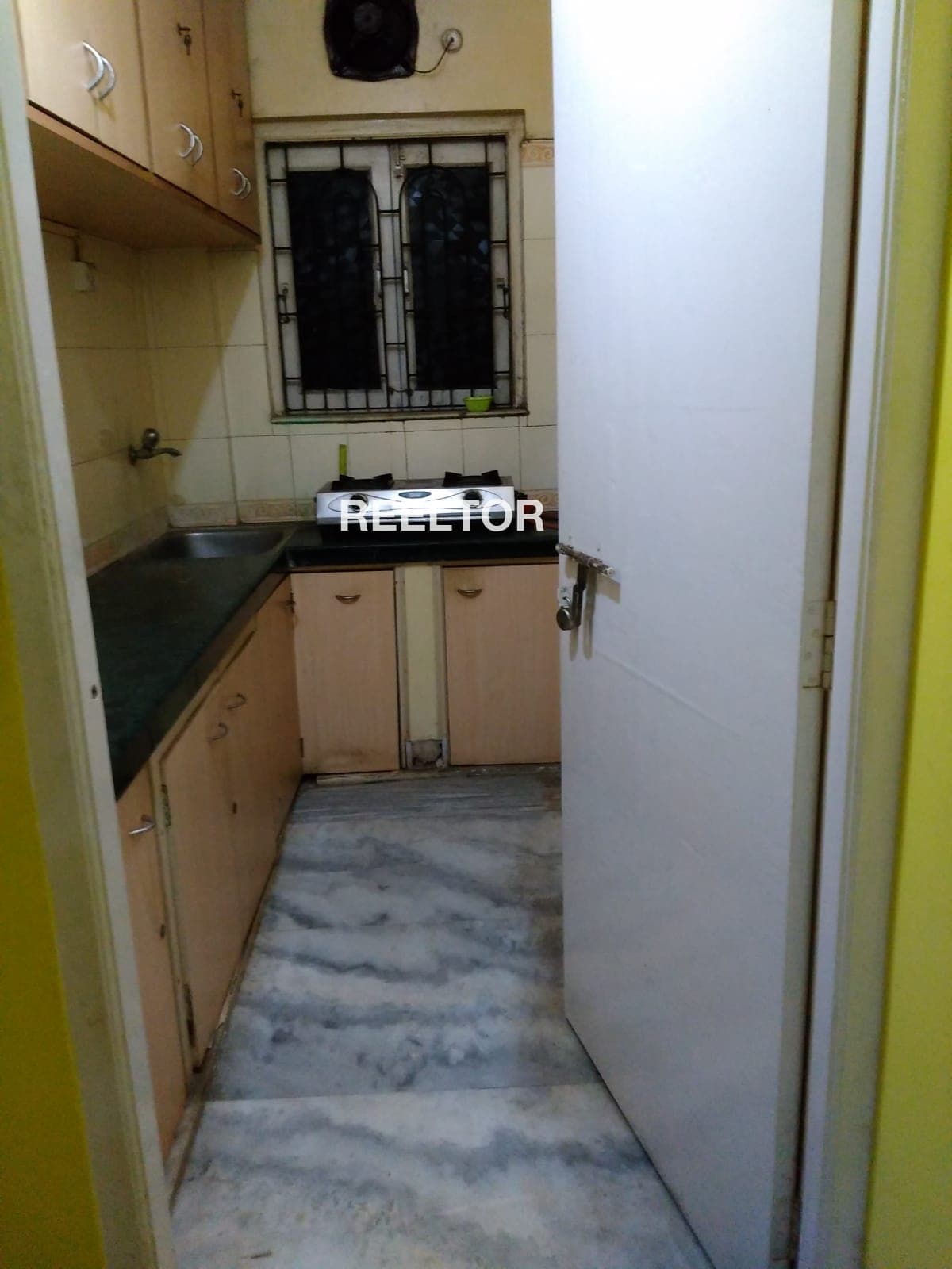 Flat For Sale In Rahamatpur Barharwa