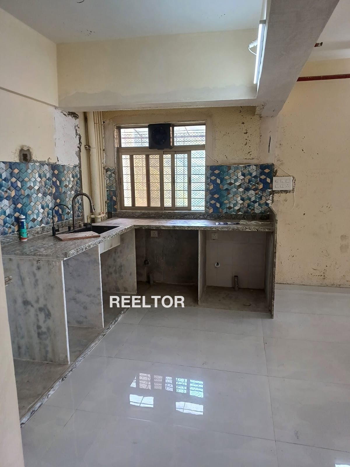 Flat For Rent In New Market Huzur