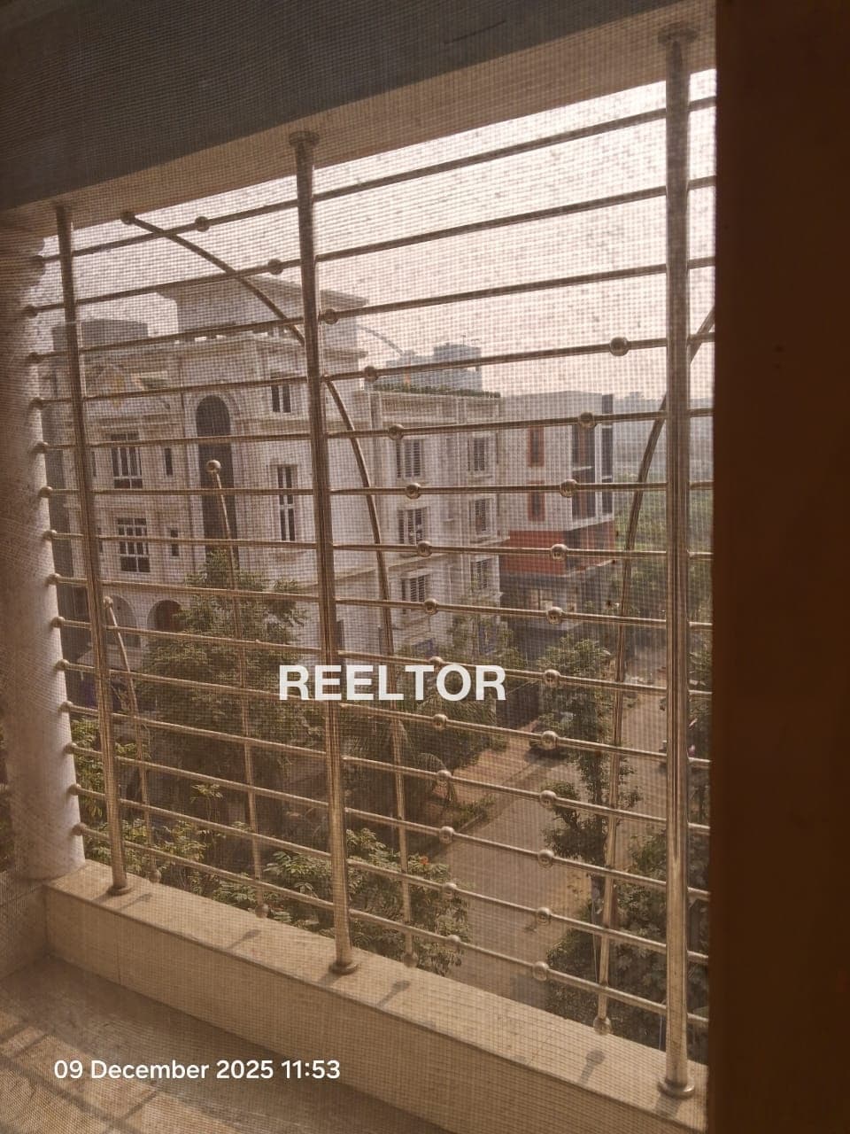 Image of Well maintained 2 BHK Flat Available for Sale in Arera Colony E-2