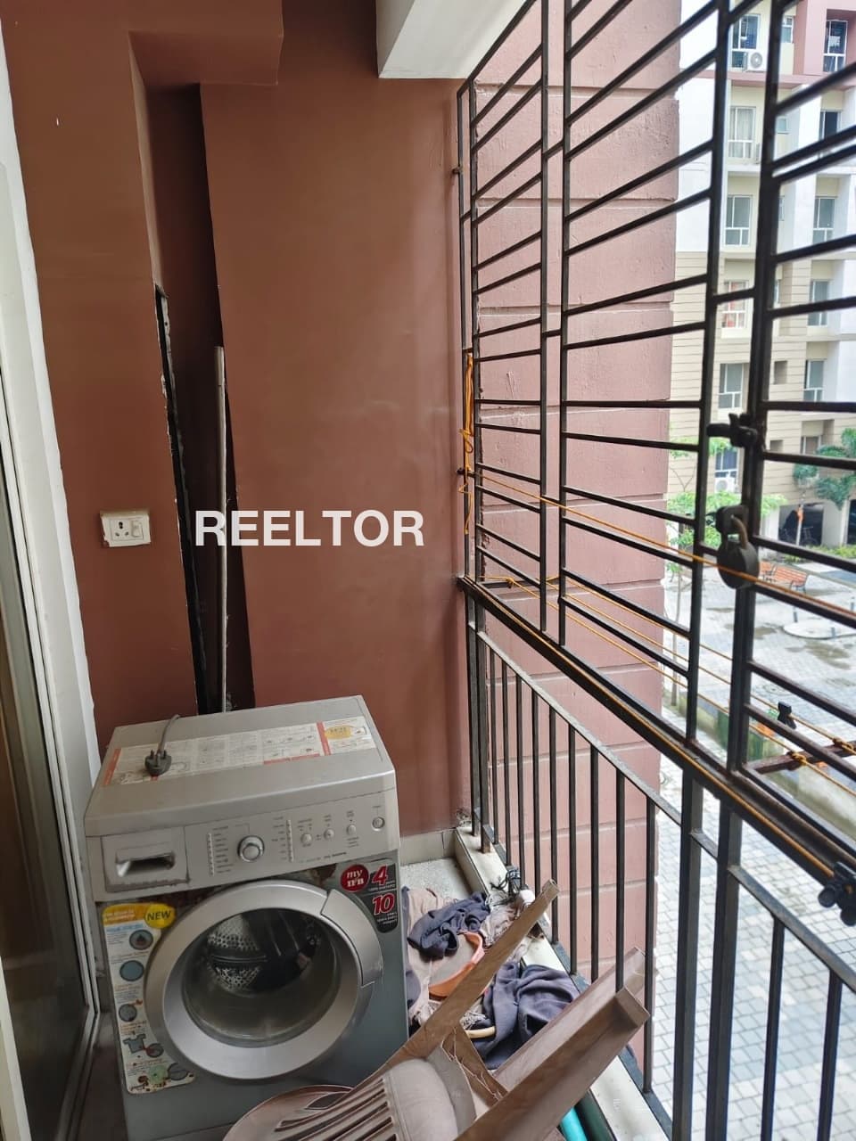 Flat For Rent In Rathaur Shalai