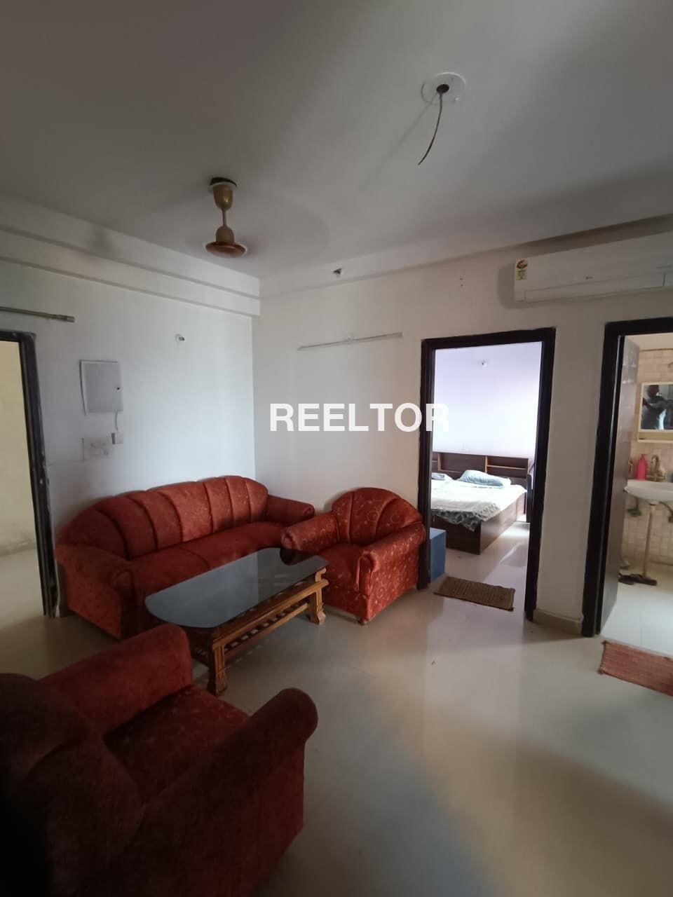 Flat For Rent In Sakara Bhikiasain