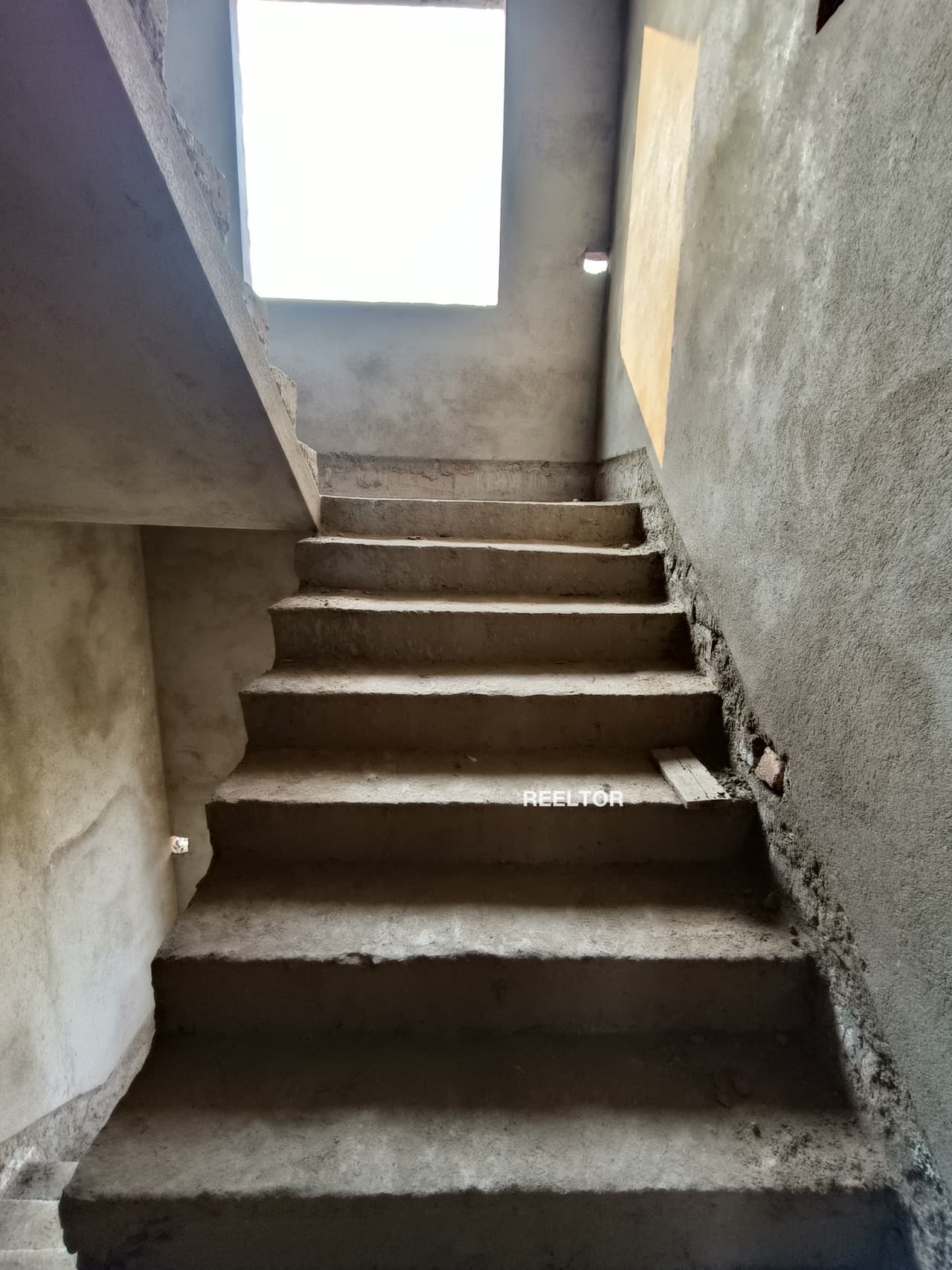 Flat For Sale In Targaon Theog