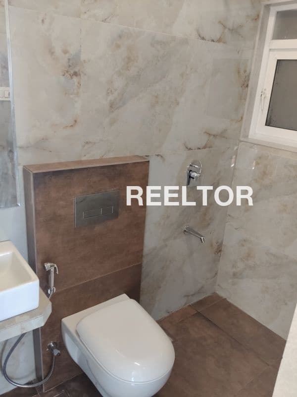 Flat For Sale In Monekpura Porsa