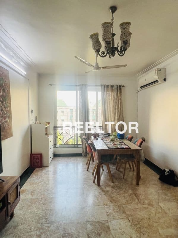 Flat For Sale In Hiyund Padhar
