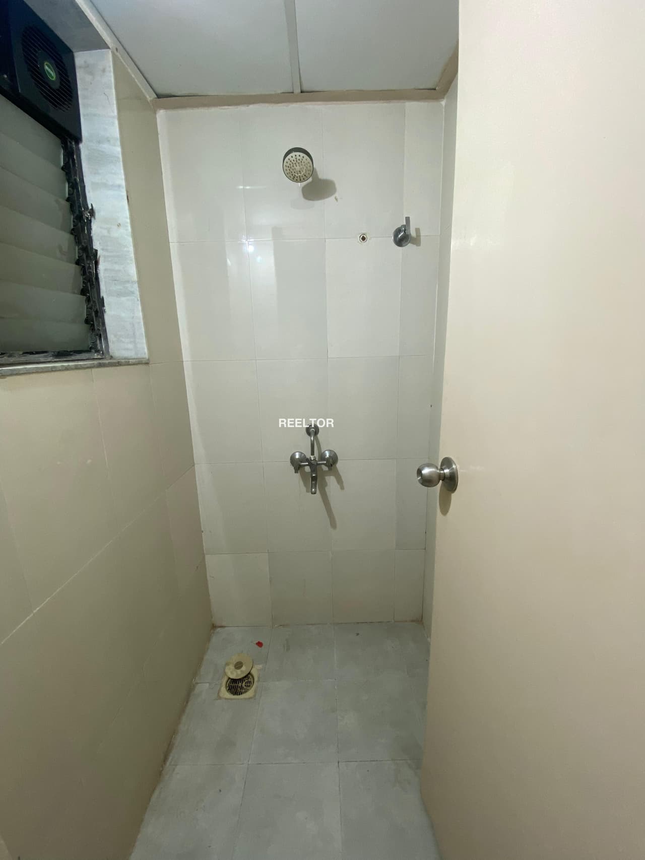 Flat For Rent In Pahaurka Ellenabad