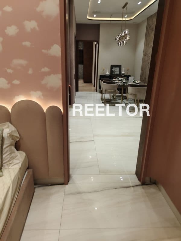 Image of Well Ventilated 2 BHK Flat for Sale in Makoriyapura