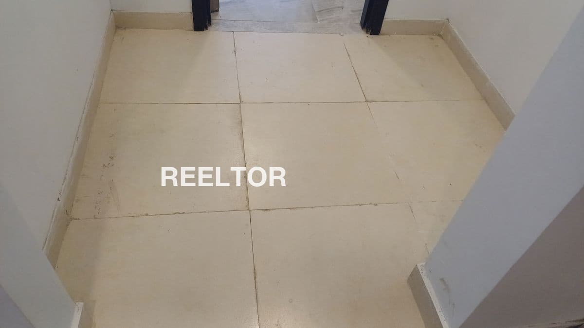 Image of Cost-Effective 1 BHK Flat in Kolar Road Block 1