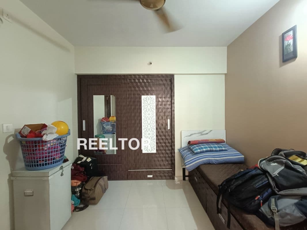 Flat For Sale In Ravatwadi Shahuwadi
