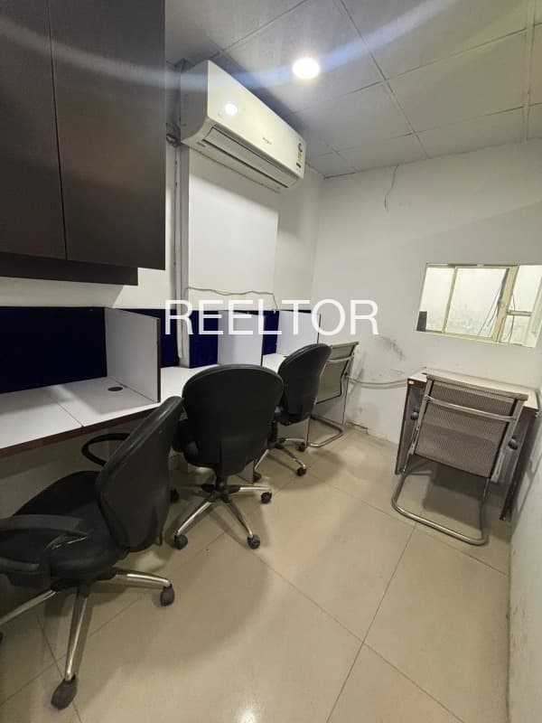 Office Space For Sale In Gayelput Padua