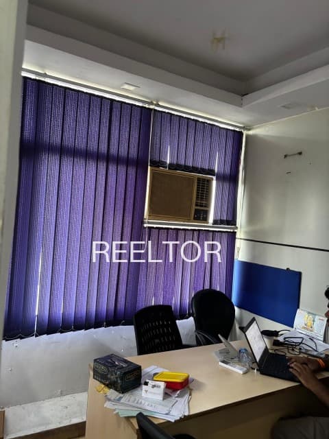 Office Space For Rent In Pariyaram Colony Vellarikkundu
