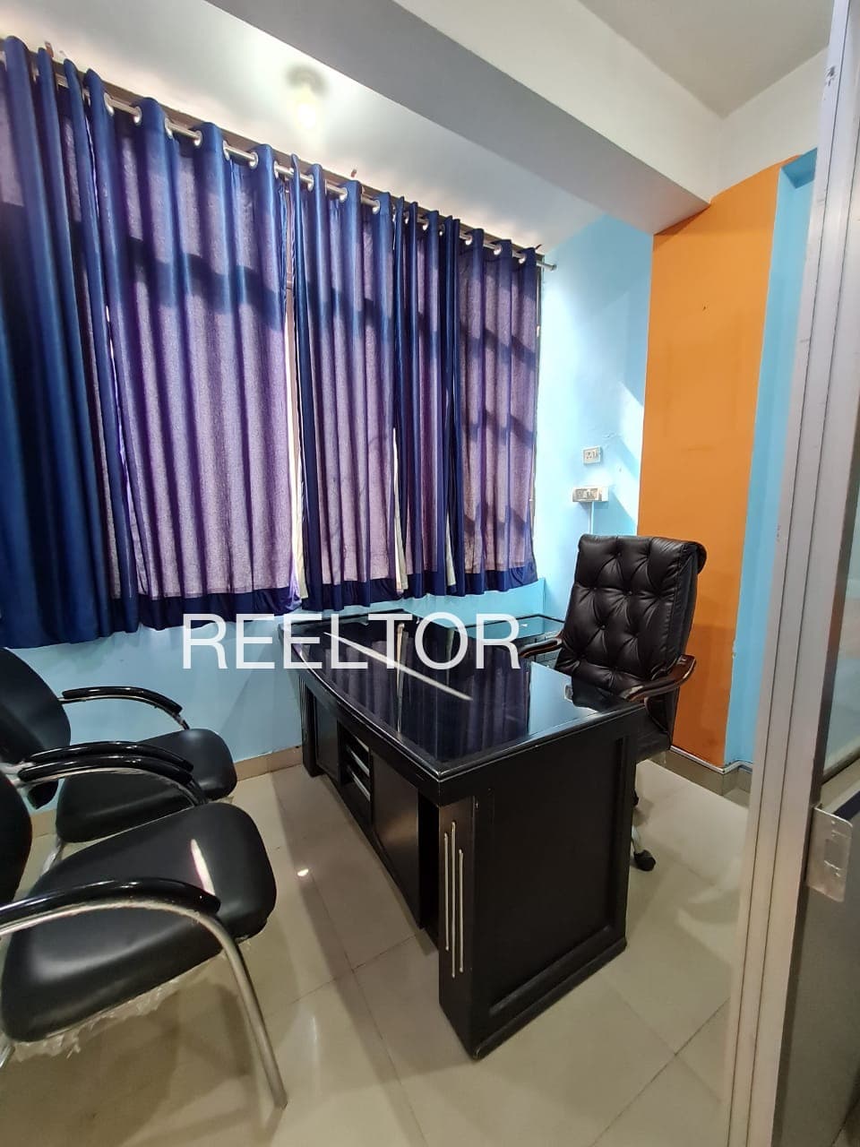 Office Space For Rent In Kozhichitta Colony Vellarikkundu