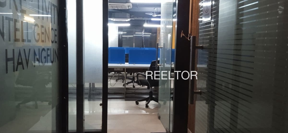 Office Space For Rent In Midhyan Makrana