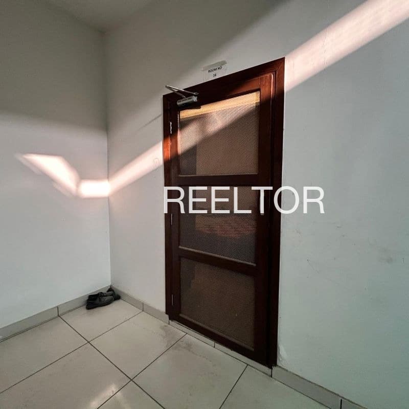 Office Space For Sale In Dabra Pratapgarh