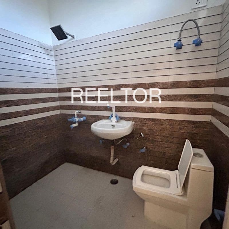 Pg For Sale In Companir Char Sagar