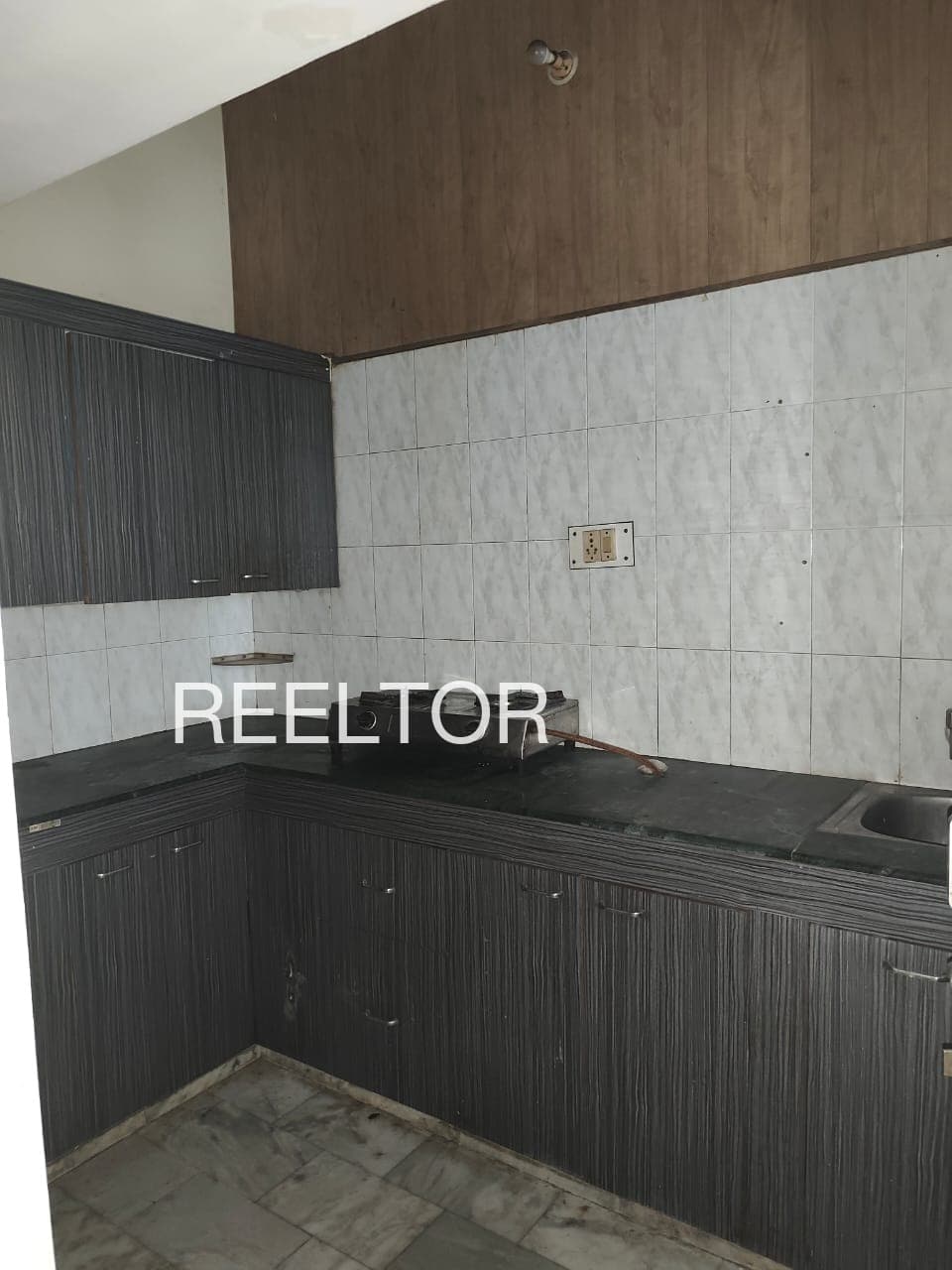 Pg For Sale In Sooriyanur Mettur