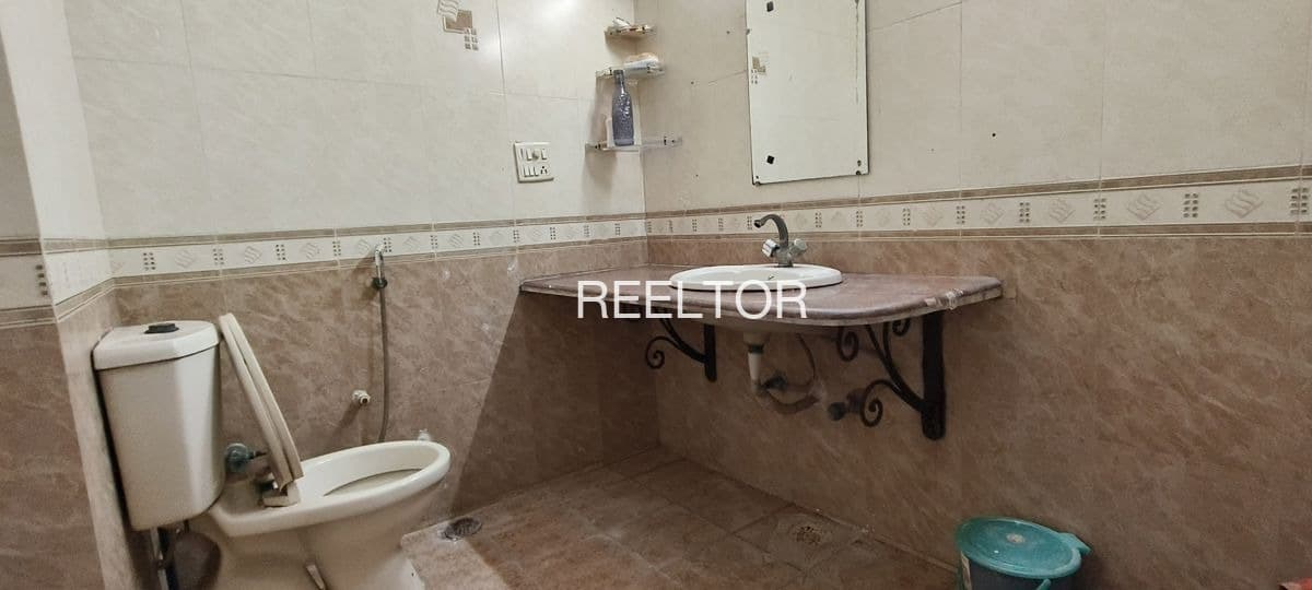 Pg For Sale In Maidan Garhi Saket