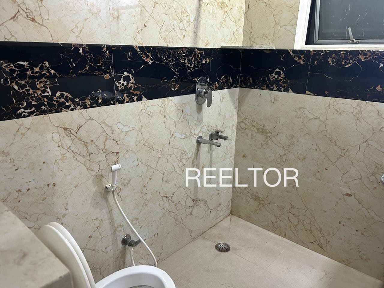 Pg For Sale In Jhilmili Amarwara