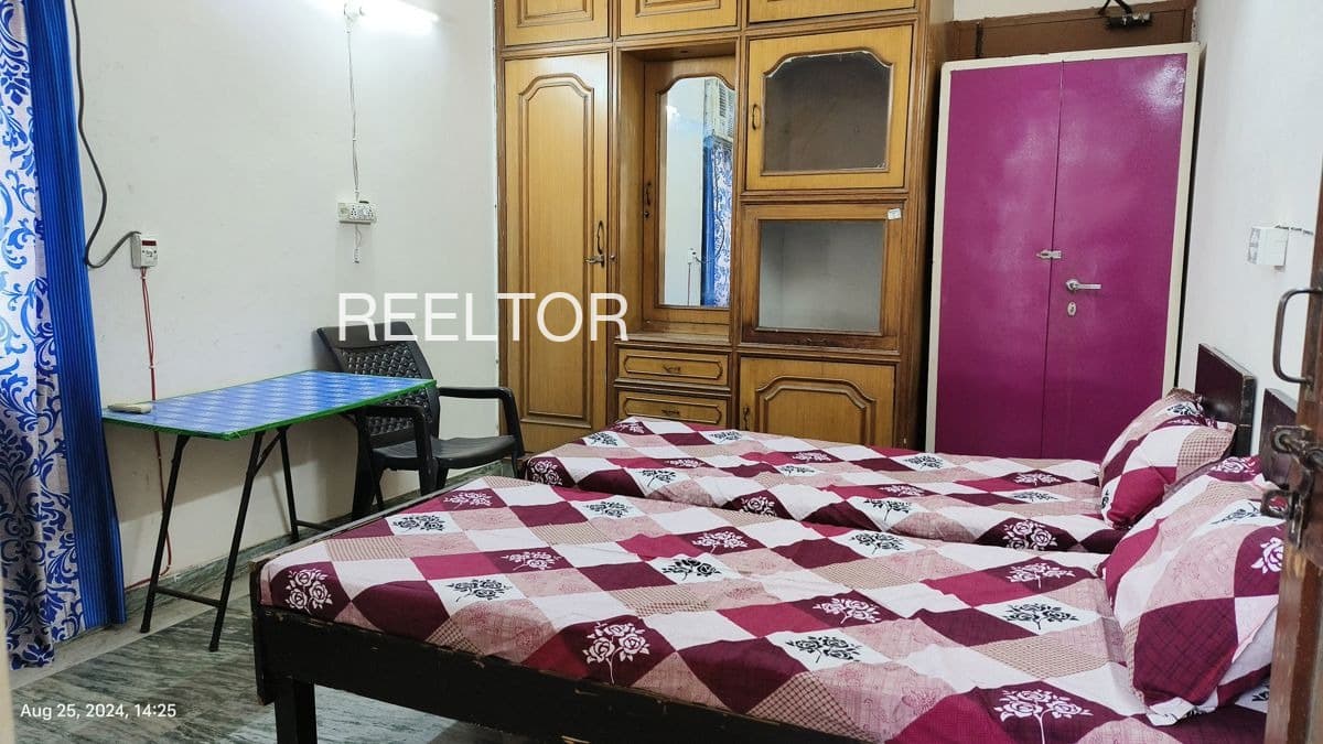 Pg For Sale In Gojoti Gondpipri