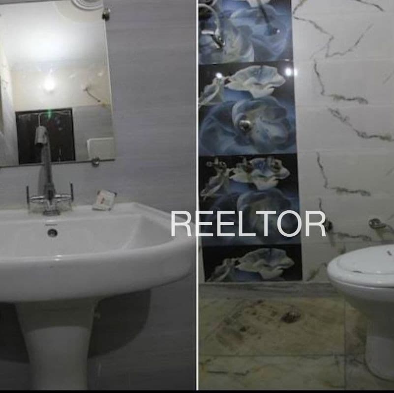 Pg For Sale In Purohi Arki