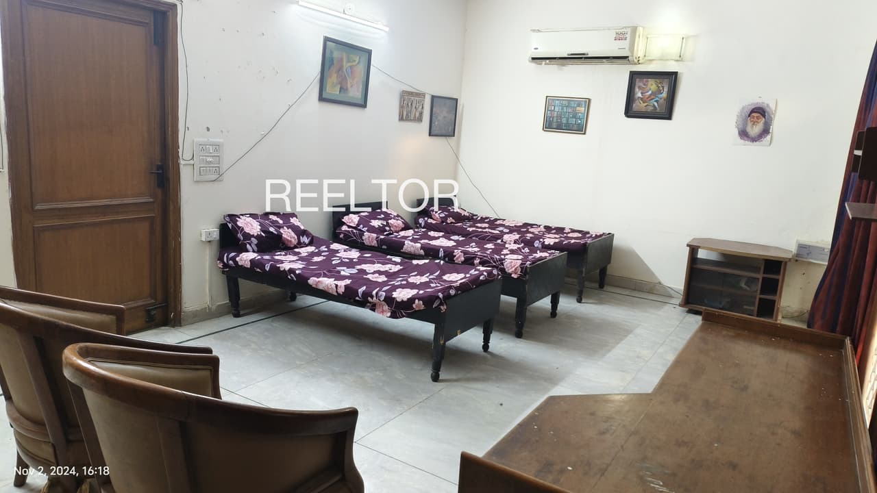 Pg For Sale In Dhani Chaulawa Paota